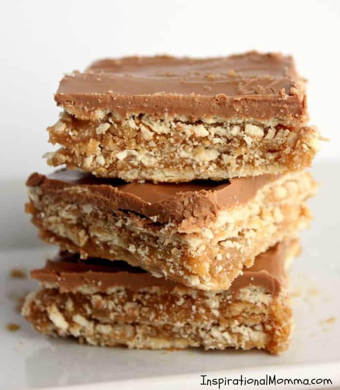 These Homemade Kit Kat Bars are filled with ooey-gooey caramel, surrounded with crunchy, flaky crackers, and covered with a perfect chocolate blend!