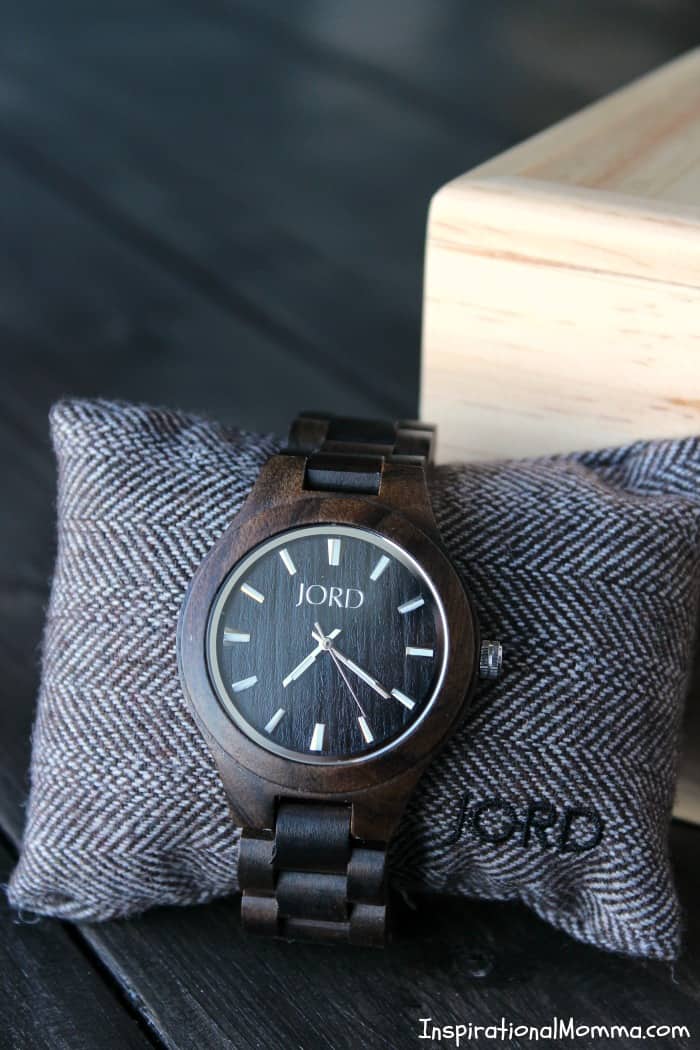 JORD Wood Watches, for both men and women, are fashionable and stylish. With a large selection, everyone is able to find the perfect one for them!
