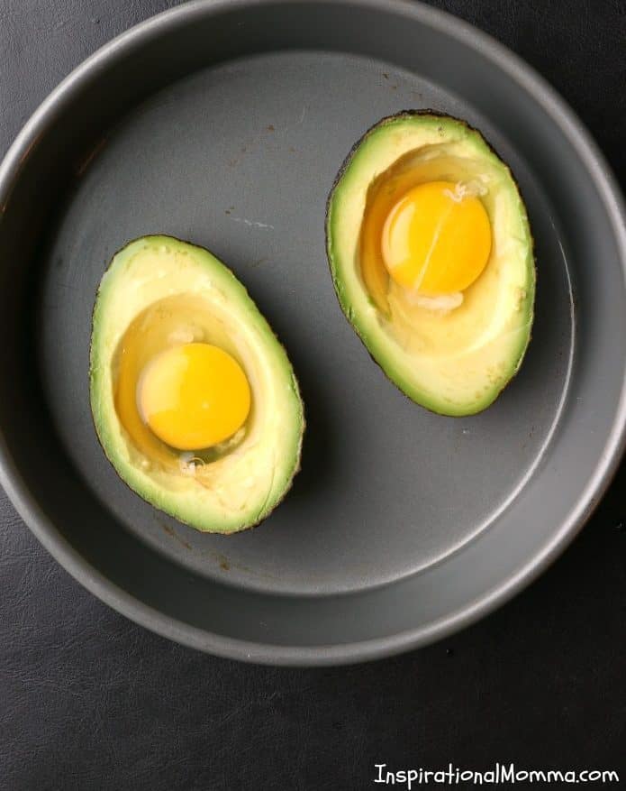 Avocado Eggs with Bacon & Cheese are a quick and easy meal for any time of the day! Being low in carbs and big on flavor, you can't resist them!