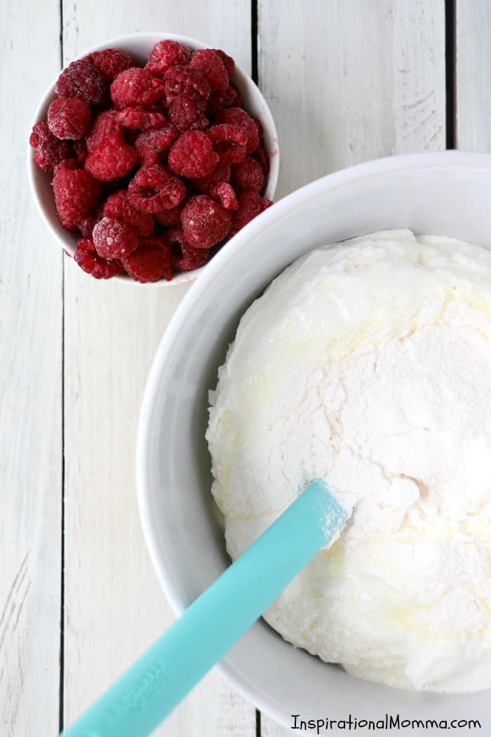 Sweet, creamy, and fluffy, this PUDDING YOGURT RASPBERRY DESSERT is filled with fresh, delicious flavors that everyone will love! #InspirationalMomma #YogurtPuddingRaspberryDessert #Dessert #Desserts #Yogurt #Pudding #Raspberry #Raspberries