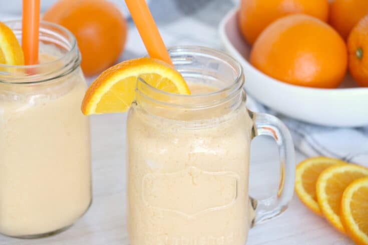 This Orange Dreamsicle Smoothie is cool, refreshing, and oh so delicious! It is guaranteed to leave you satisfied and wanting more! #inspirationalmomma #orangedreamsiclesmoothie #smoothie #drink #smoothies #orange #recipe