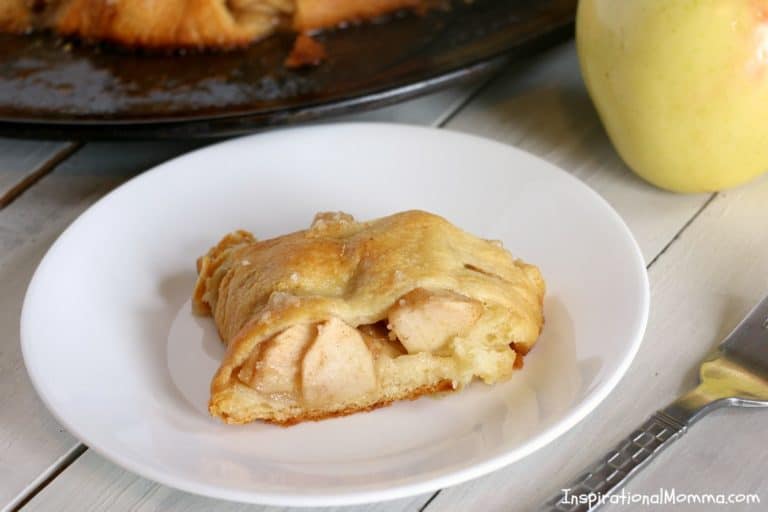 Apple Pie Crescent Ring