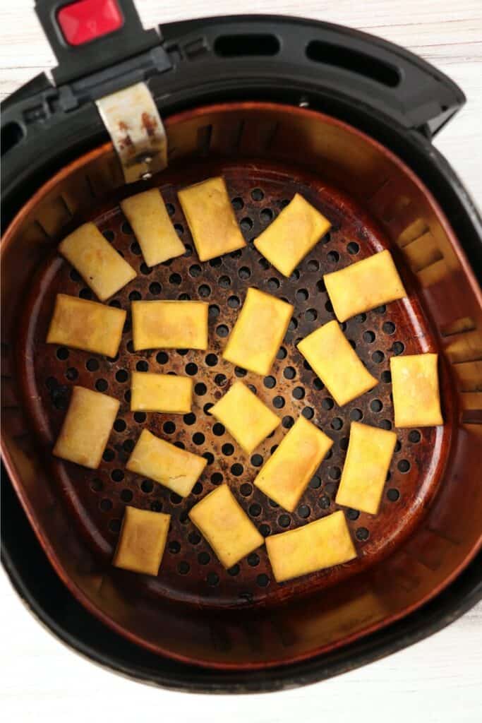 Air-Fryer-Dog-Treats-8-copy-683x1024.jpg