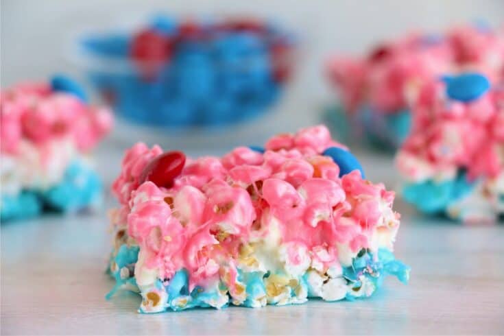 USA Marshmallow Popcorn Cake