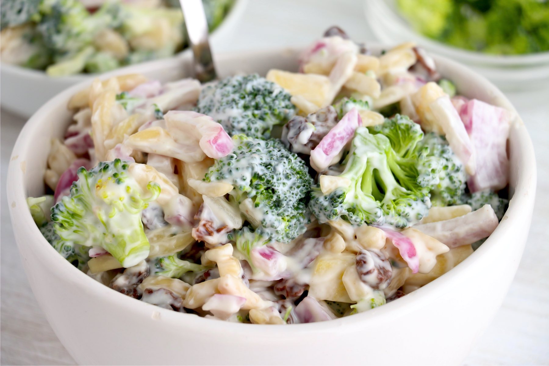 Easy Creamy Broccoli Salad Recipe