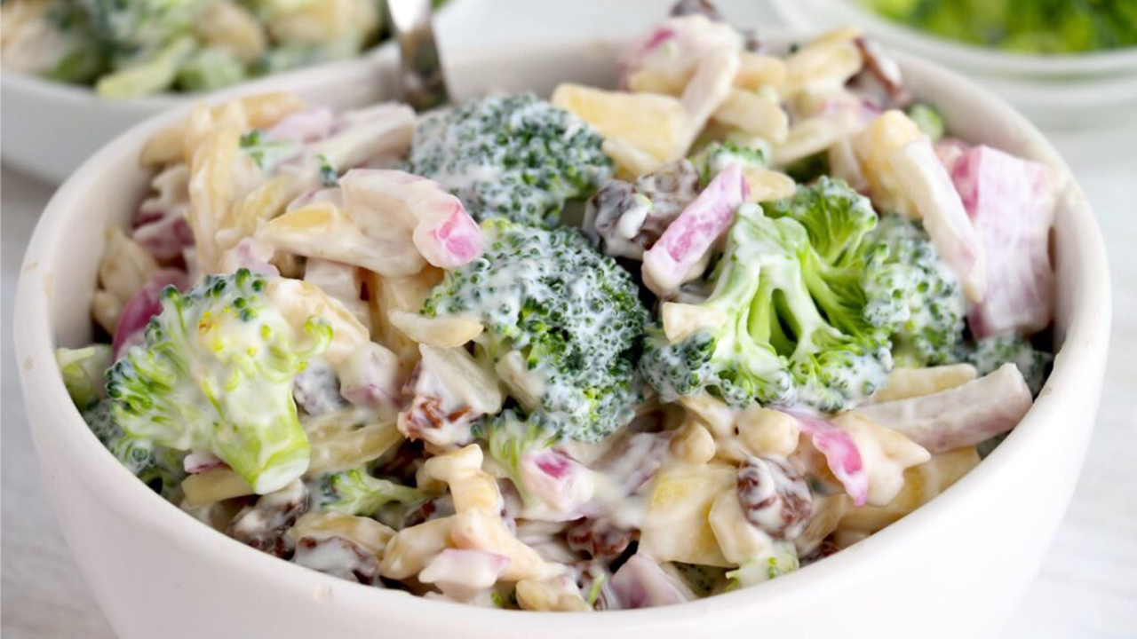 broccoli salad with sour cream and mayo dressing Amish Broccoli Salad...Amazing!!!!!, 1 head broccoli, chopped, 1 head cauliflower, chopped, 1 cup mayonnaise, 1 cup sour cream, 1/2 cup sugar- can use substitute as well, 1/2 teaspoon salt, 1/2 pound