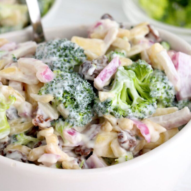 Easy Creamy Broccoli Salad