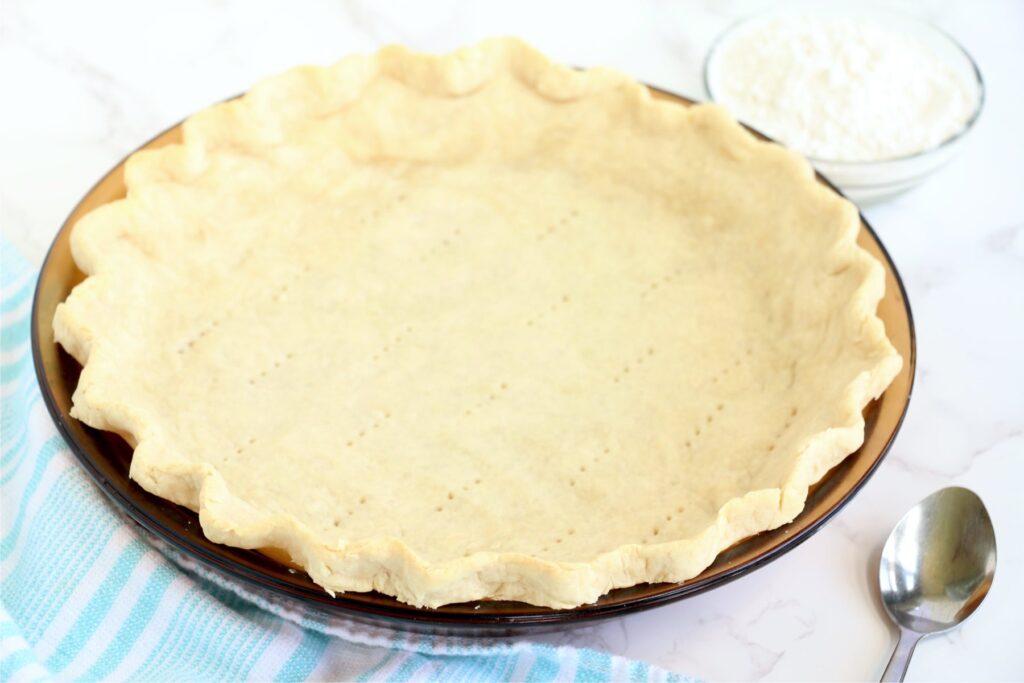 3-ingredient pie crust in pie plate.