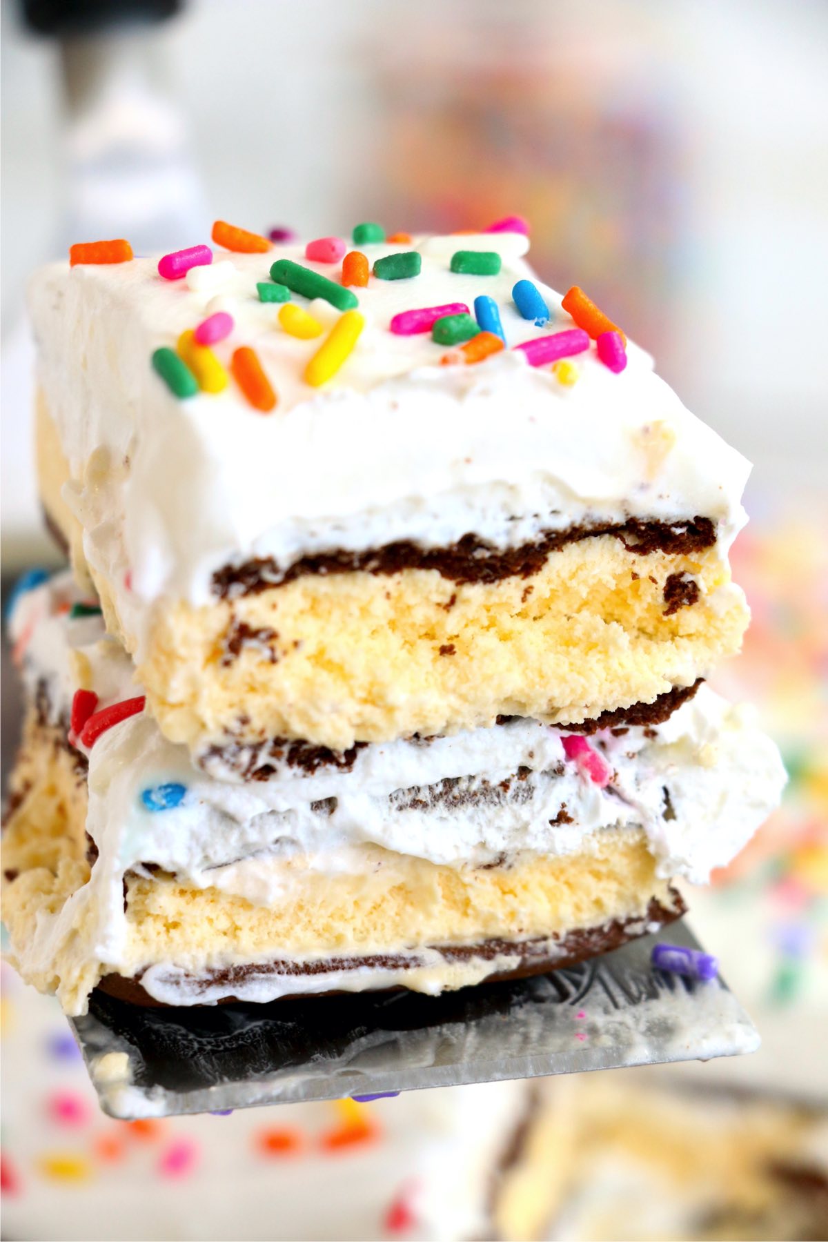 Easy Ice Cream Sandwiches Cake - Sprinkle Bakes