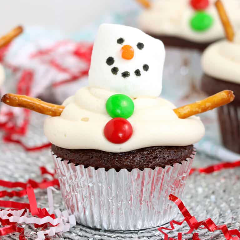 Homemade Chocolate Snowman Cupcakes