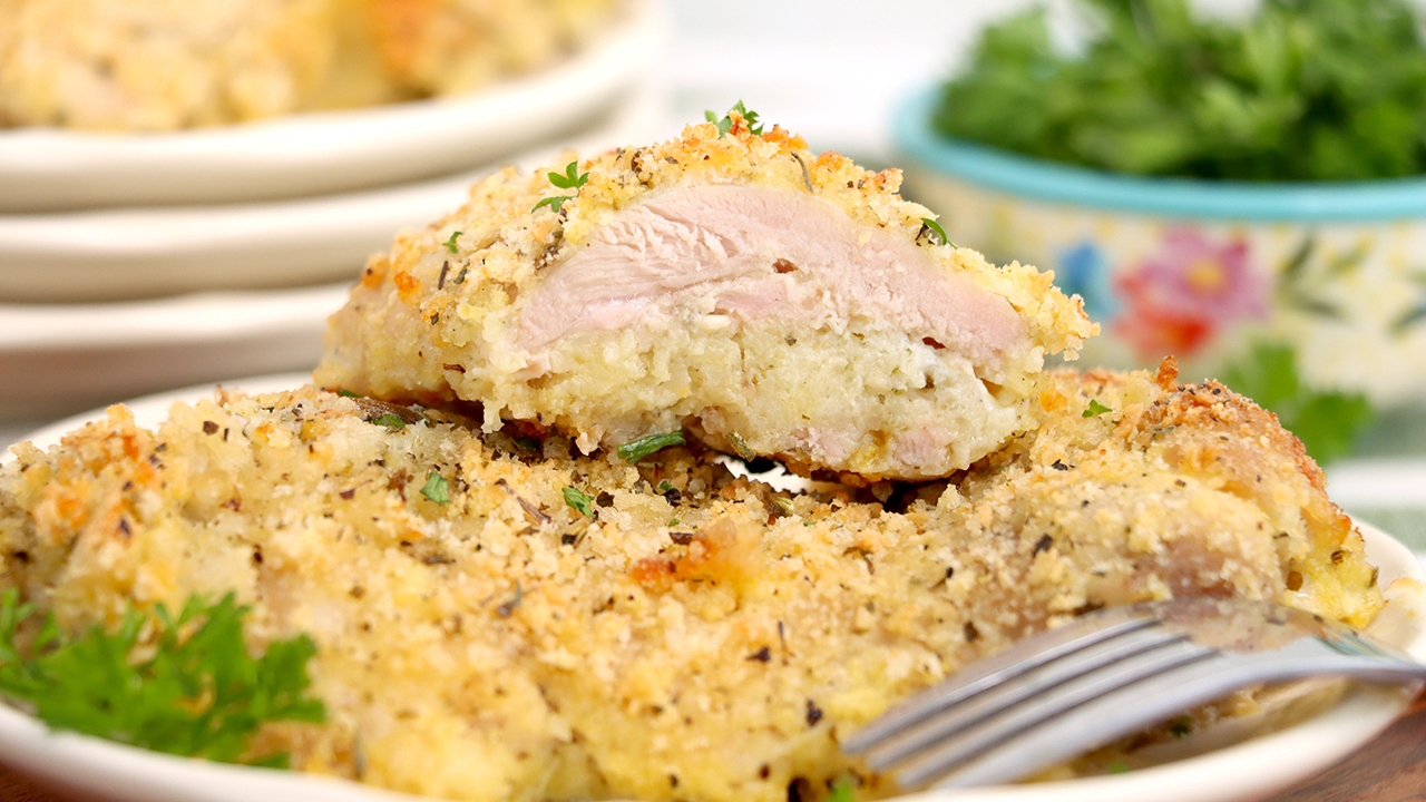 Garlic Parmesan Chicken Thighs - Inspirational Momma