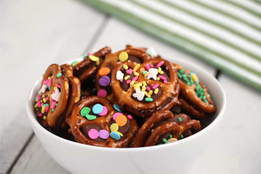 Closeup shot of bowlful of pretzel Rolo bites