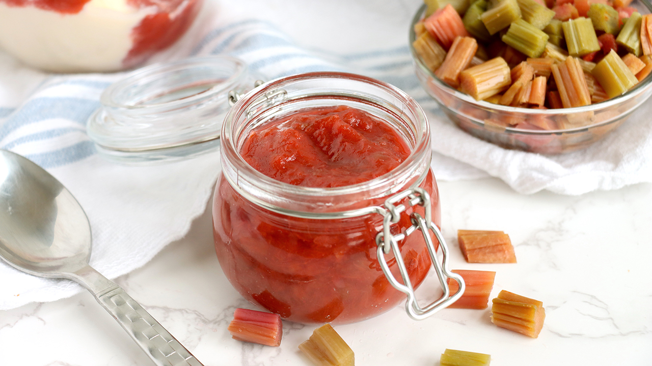 Homemade Rhubarb Sauce - Inspirational Momma