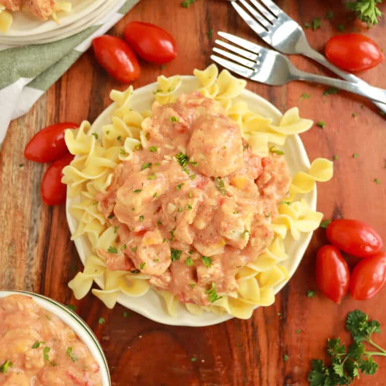 Slow Cooker Chicken Paprikash